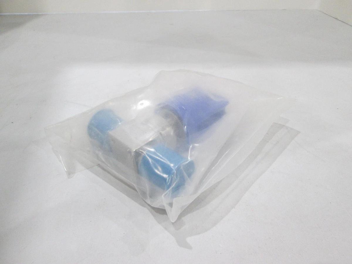 Swagelok, 6LVV-DPLFR4-P, Manual Valve w/ Lock Out, New