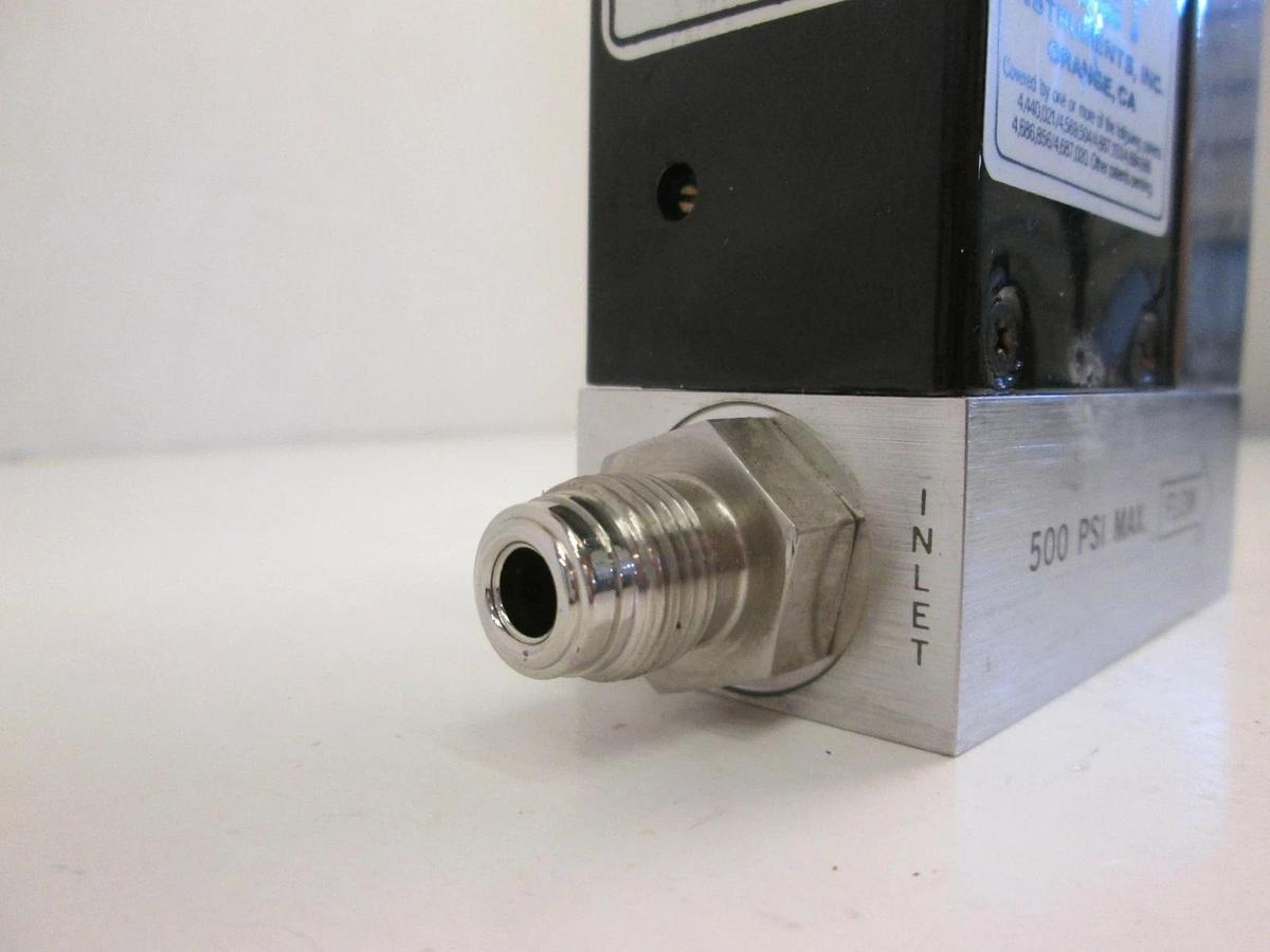 Used Unit UFC-1020 Mass Flow Controller MFC, N2O, 500 SCCM