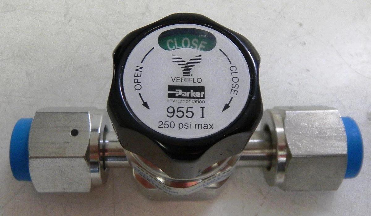 Used Veriflo 955ISFS8TS8 Valve, High Purity, 4.5" Face to Face, 1/2"FVCR/FVCR, Used