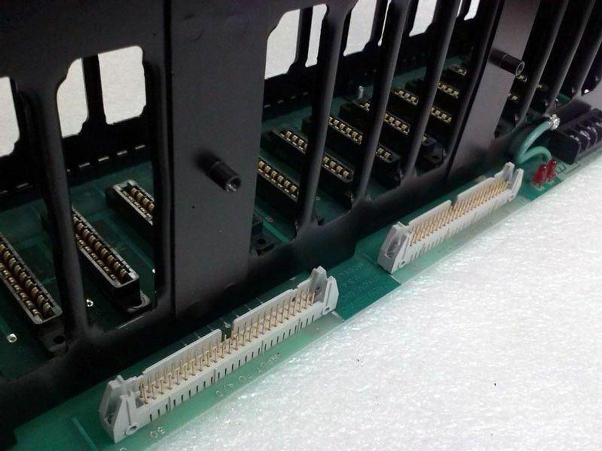 Acromag 1884-CG-DC Card Cage, 16 Slot, New