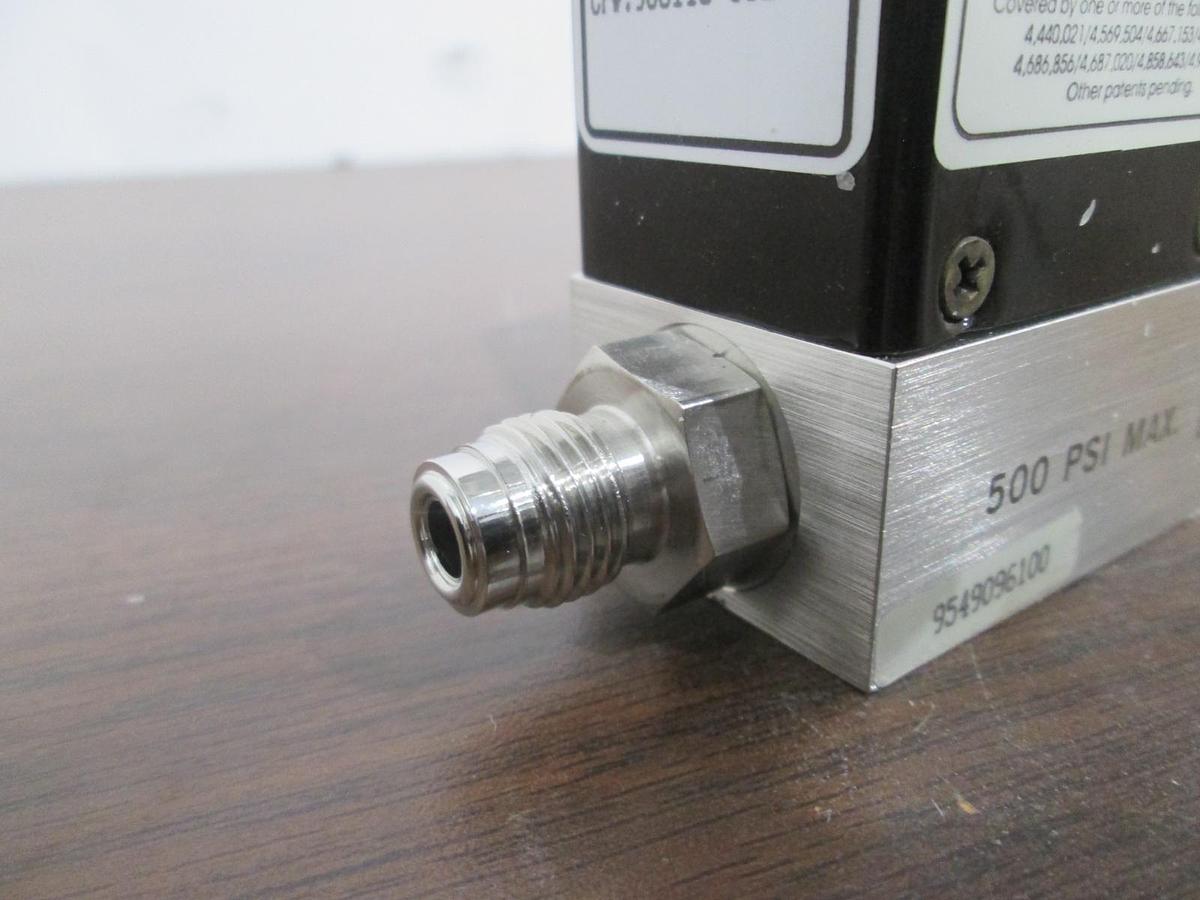 Used Unit, UFC-1110A, 20 SLM, O2, Mass Flow Controller, 1/4" Port, Used