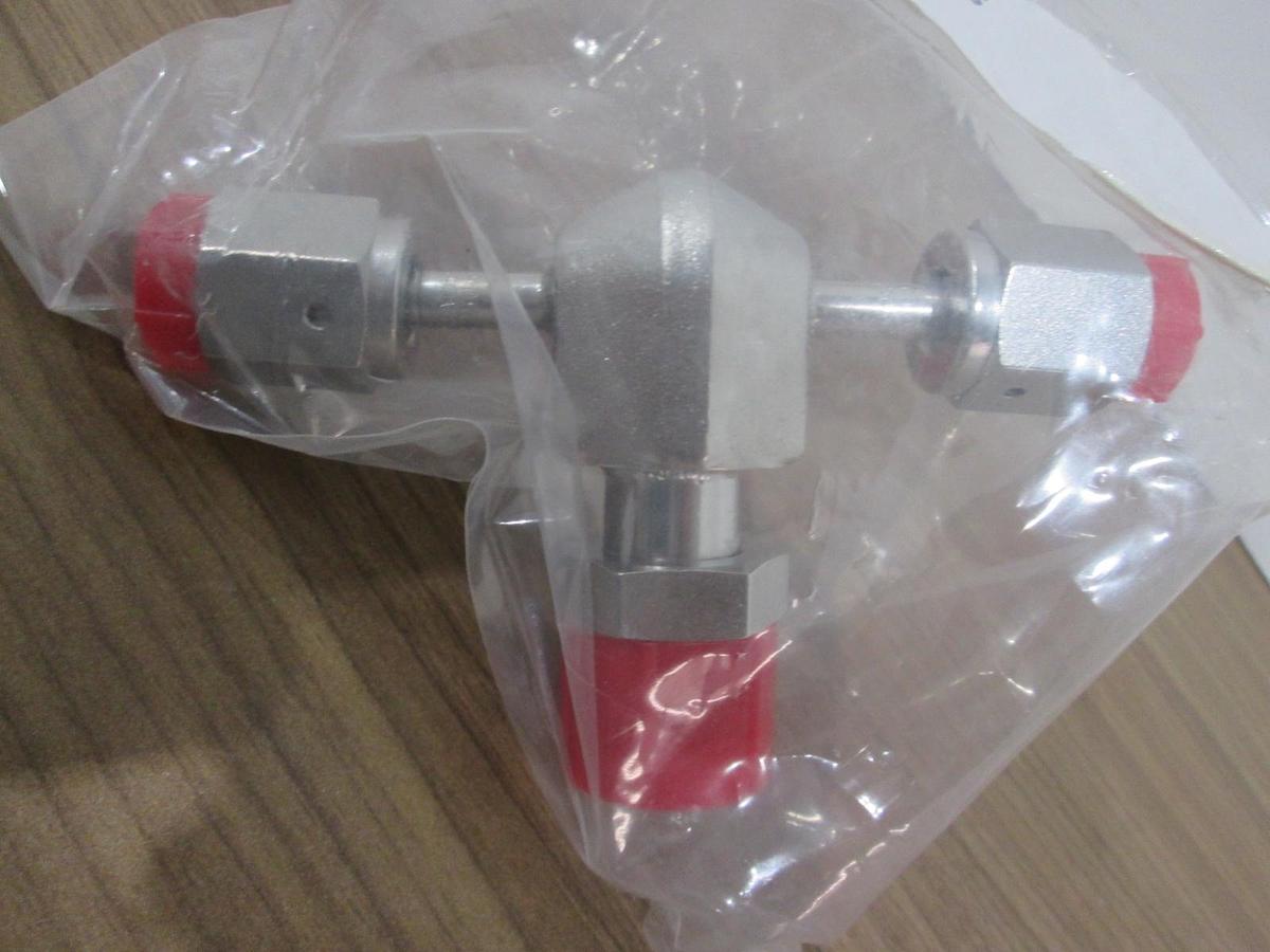 Used AMAT, 0225-32215, 4 Connector, Modified Weldment, Used