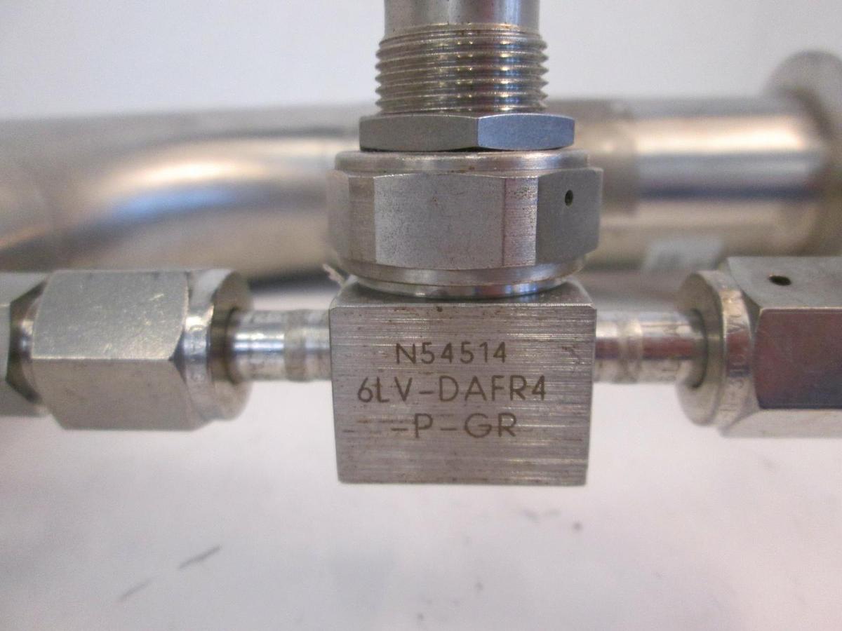Used Insync Systems 0050-76061-P1 w/ 6LV-DAFR4-P-GR Valve, New