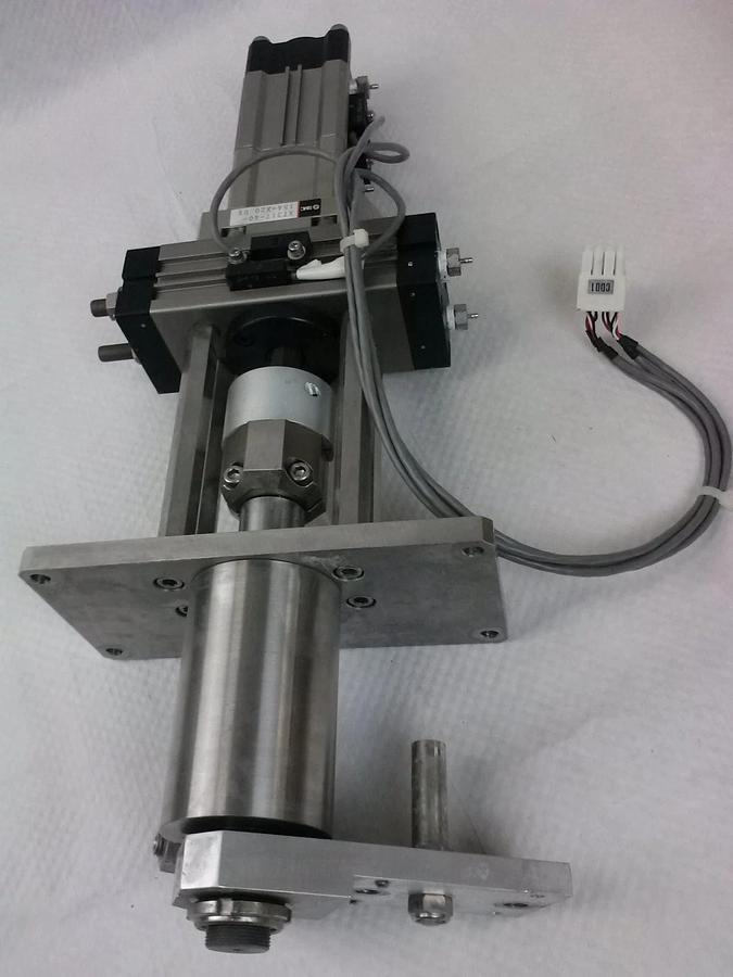 Used TEL Tokyo Electron SMC XT317 Process Door Pneumatic Rotary Actuator, Used