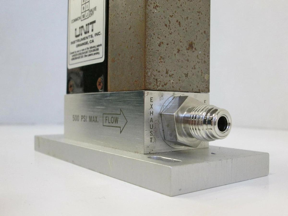 Used Unit UFC-1210A Mass Flow Controller MFC, N2, 30 SLM, 1/4" Male