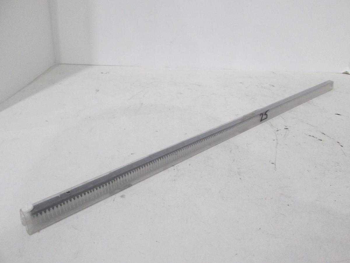 Motorola, SN74LS379J, Integrated Circuit, New, Lot of 25