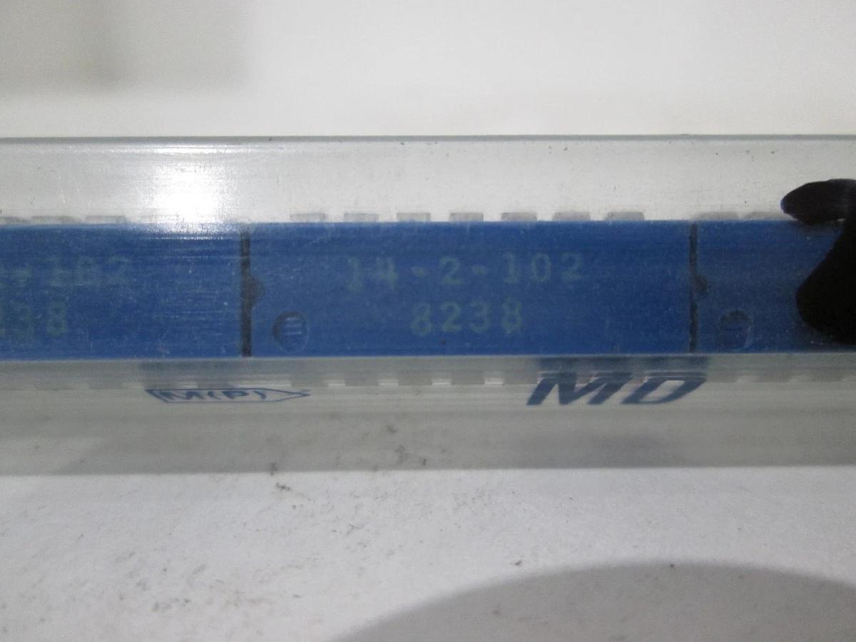 Bourns, 14-2-102, 8238, Integrated Circuit, New, Lot of 20