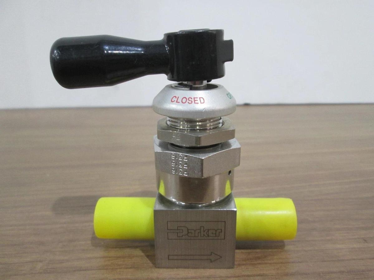 Used Parker, 4V-DPQ4K-SSP-PP, Stainless Steel Diaphragm Valve, Used