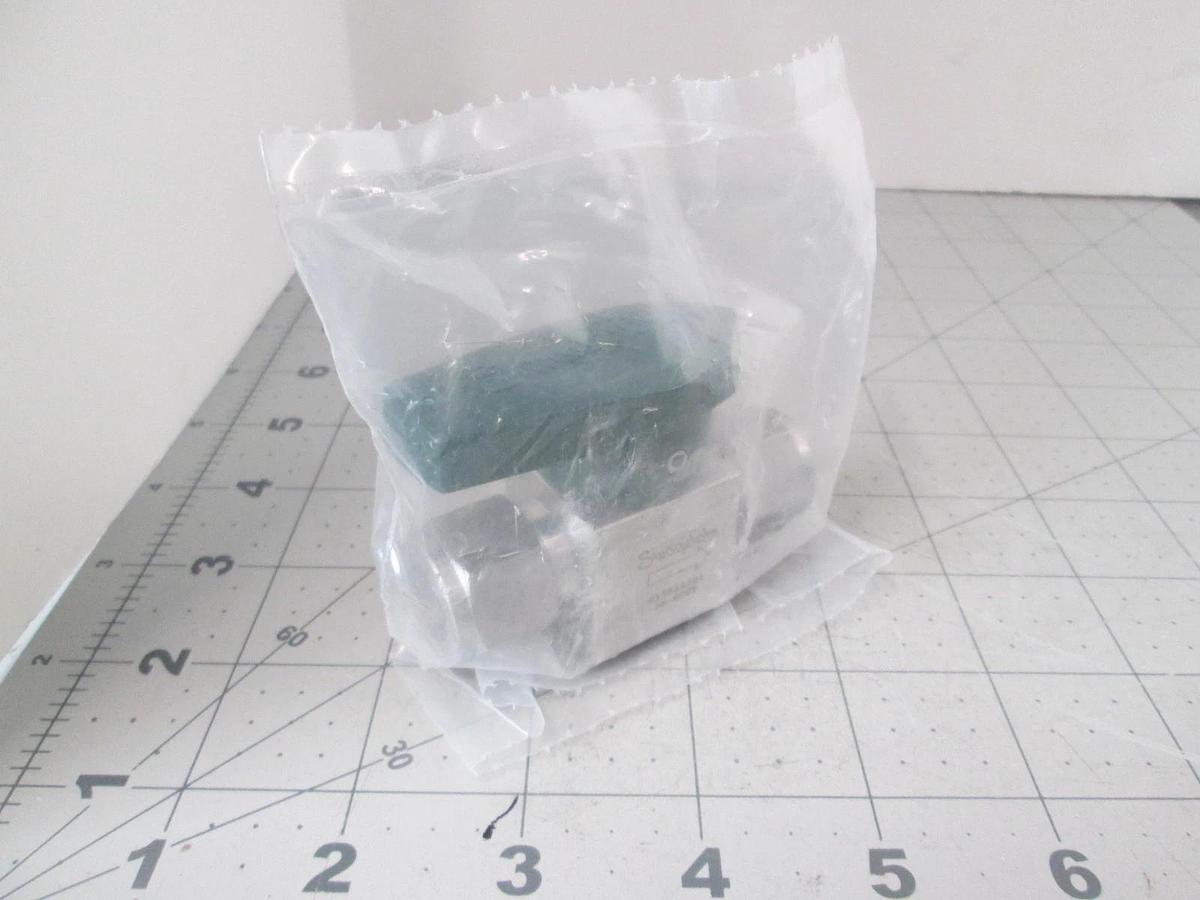 Swagelok, SS-8P6T, 1/2" Manual Valve, New