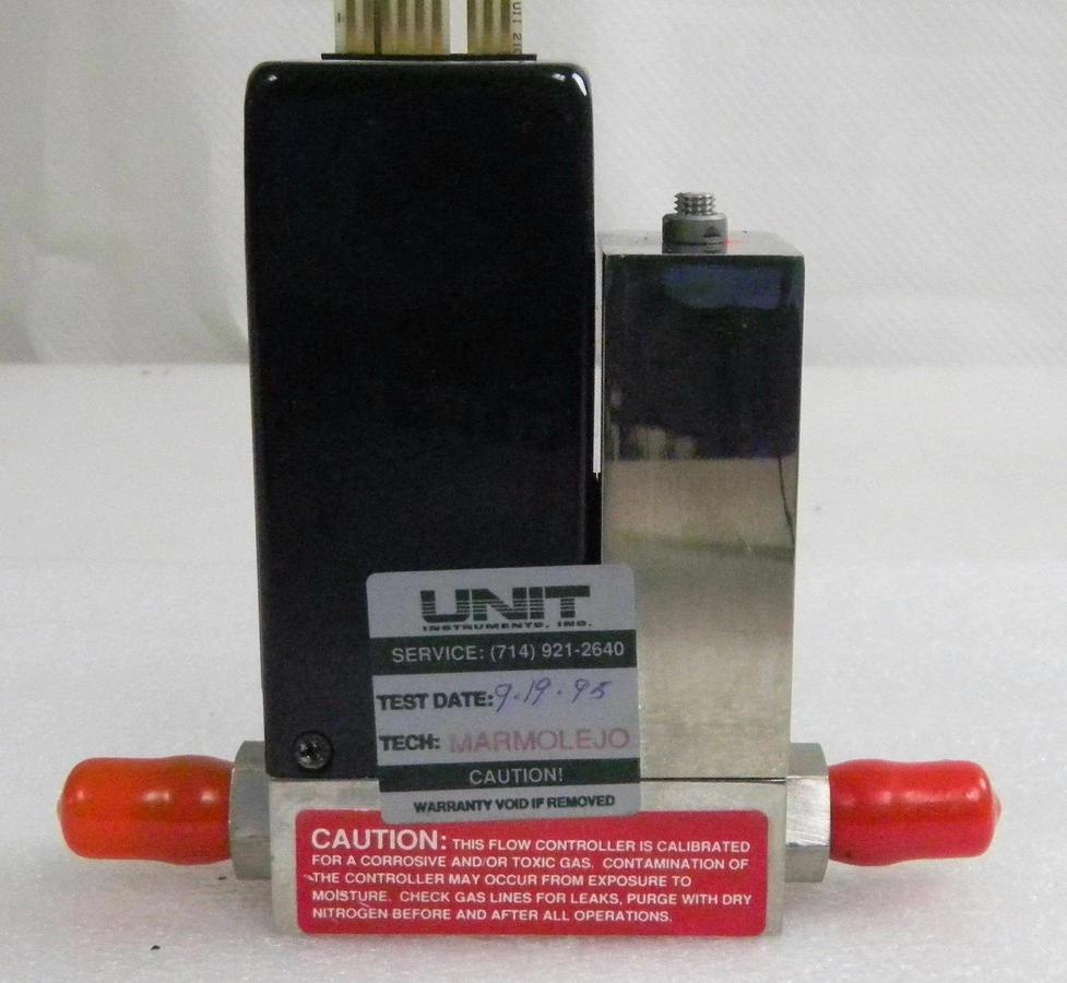 Used Unit UFC-1500A, Mass Flow Controller, Gas- SiH2Cl2, Range- 150 SCCM, 1/4" M I/O
