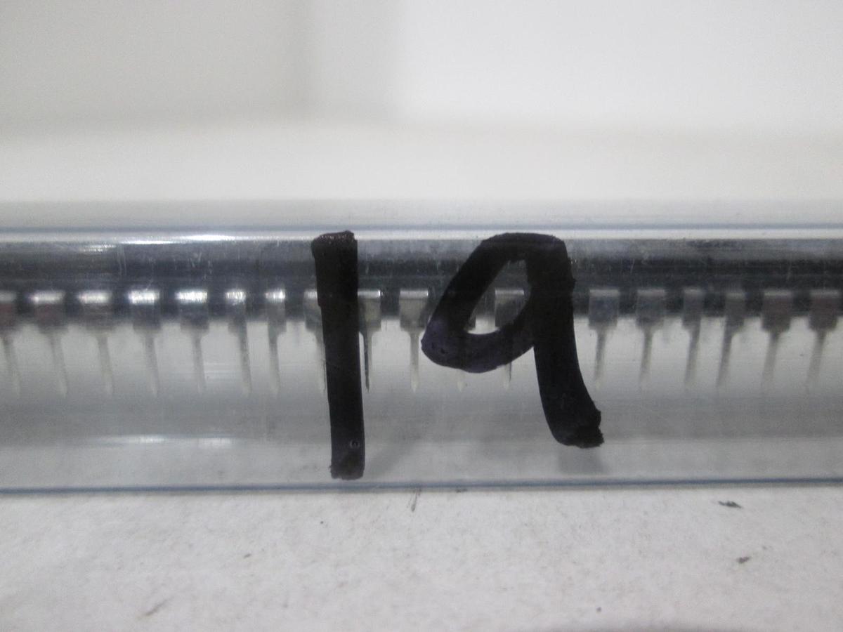 Texas Instruments, SN74ALS373N, Integrated Circuit, New, Lot of 19