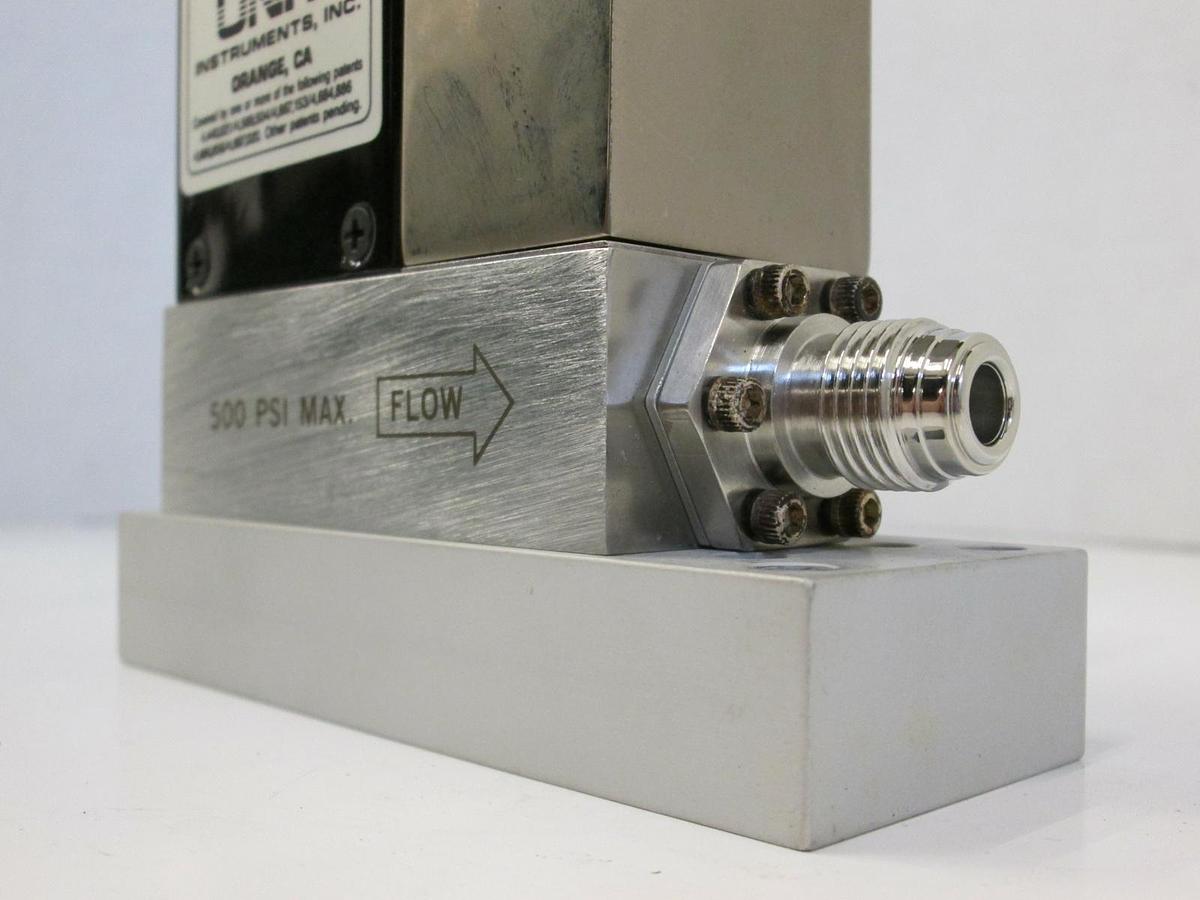 Used Unit UFC-1268A Mass Flow Controller MFC, N2, 20 SLM, 1/4" Male