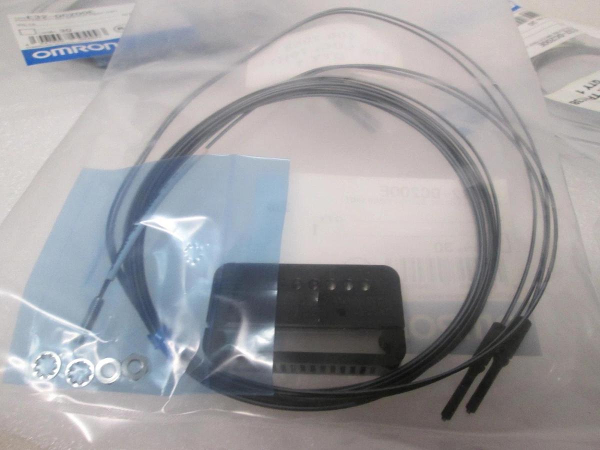 Omron, E32-DC200E, Photoelectric Switch Fiber Unit, 100-7059, New, Lot of 4