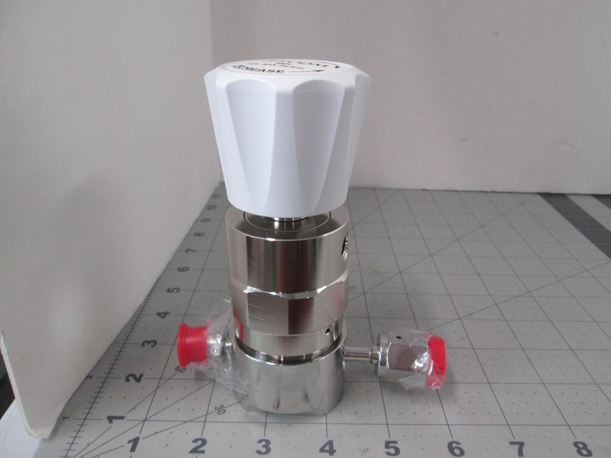 Used Tescom, JA014978A, Pressure Regulator, Outlet 60PSIG, New