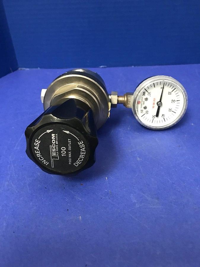 Used Tescom 64-3062-A425-002 Regulator w/ Gauge, Used
