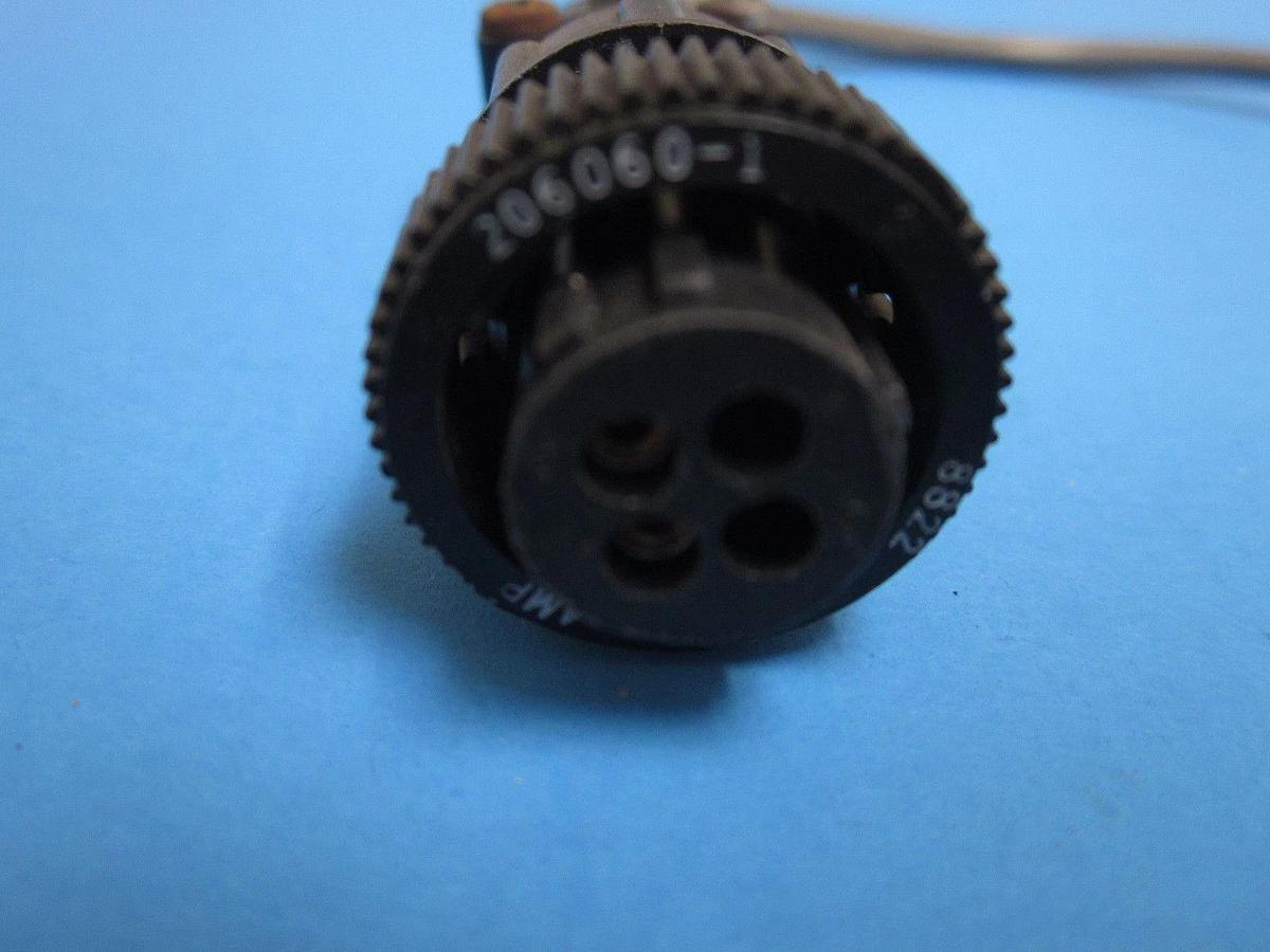 Used Semi Gas High Purity ITT Neo-Dyn 98087 173 P5S70 Adjustable Pressure Switch