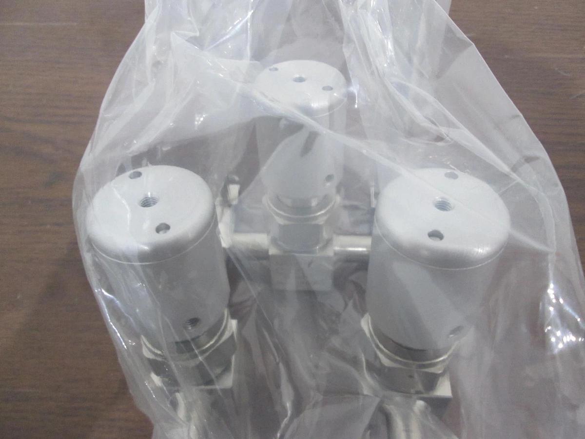 NUPRO, 6LV-BN8BW8-P-C 3-Station Pneumatic Valve Assy NC/NC/NC, NEW