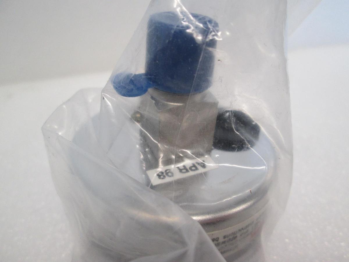 Used Millipore, 0-15 PSI, 01-3135 Pressure Gauge, Back Mount, New