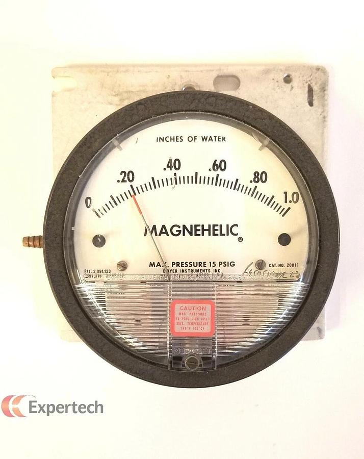Used Dwyer Magnehelic 2001C Pressure Gauge, 0-1 Inches of Water, Used