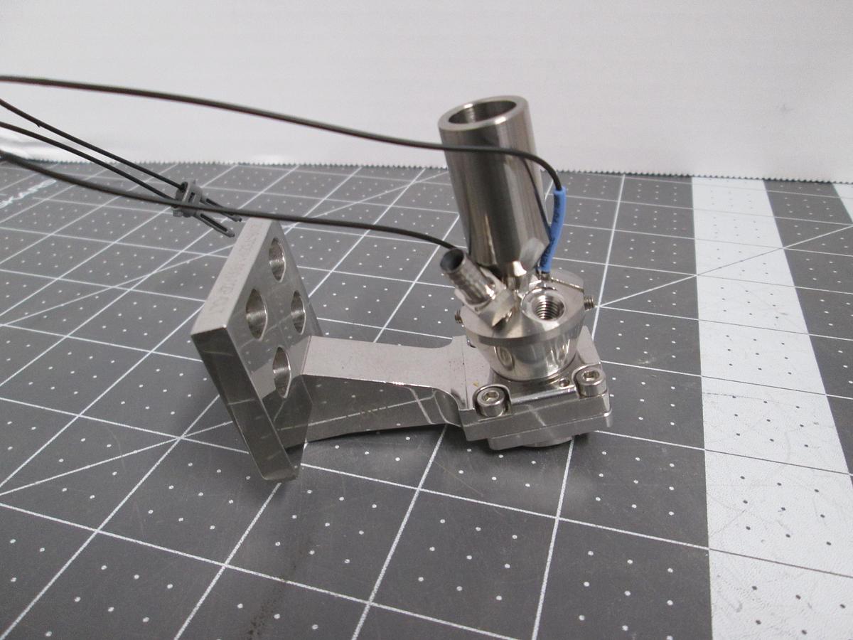 Used OEM Semiconductor Gas Injection Nozzle Assembly Stainless 2006-732082-000-01P