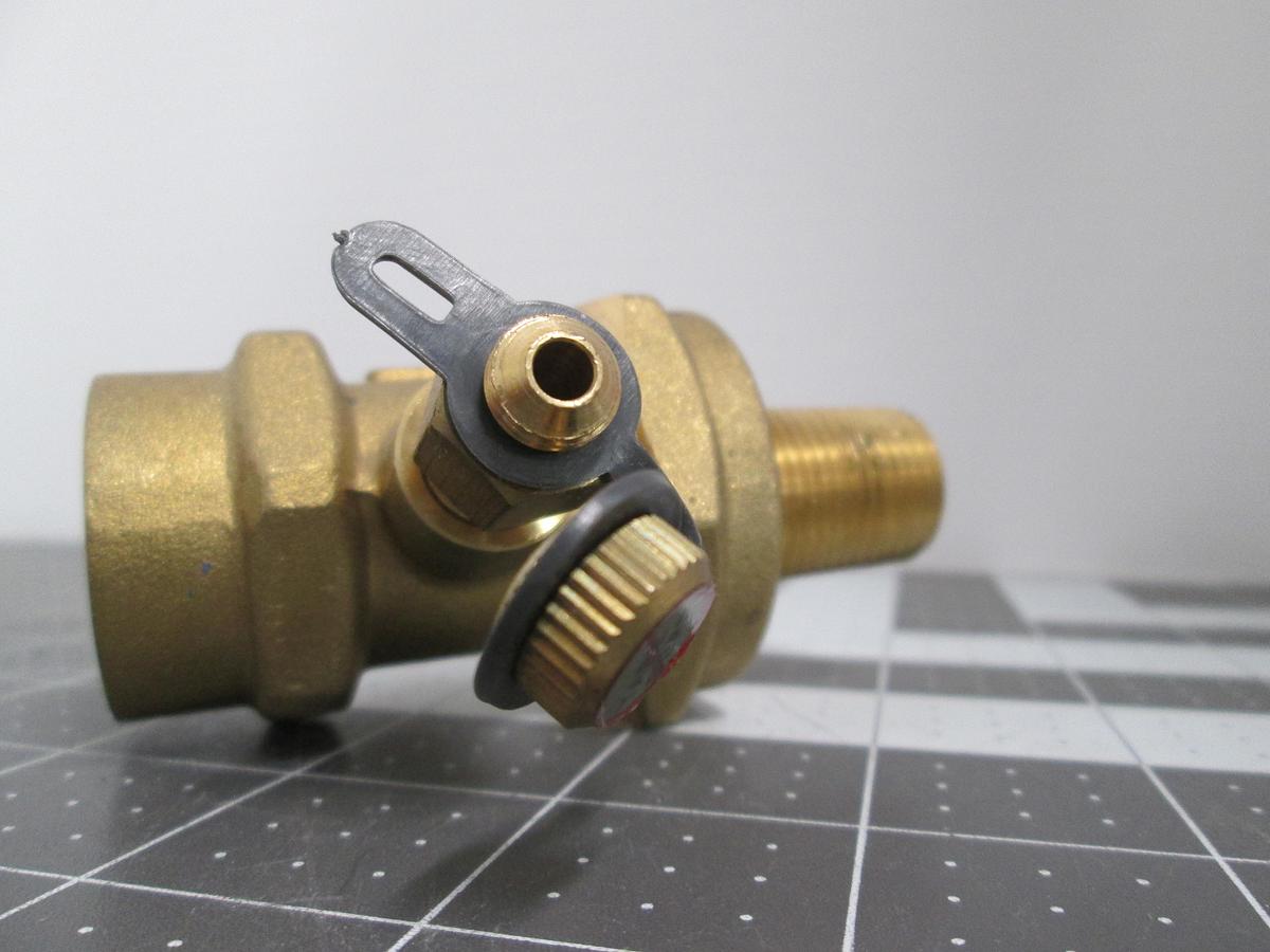 Used Griswold Controls 1/2" C15D Hydronic Coil Fitting Union Port Adapter with P/T Plug
