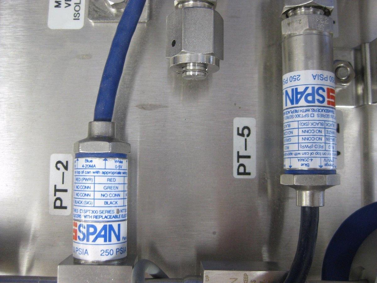 Used Air Products CH3F High Purity Gas Panel 807-470096702A , new spare part from fab