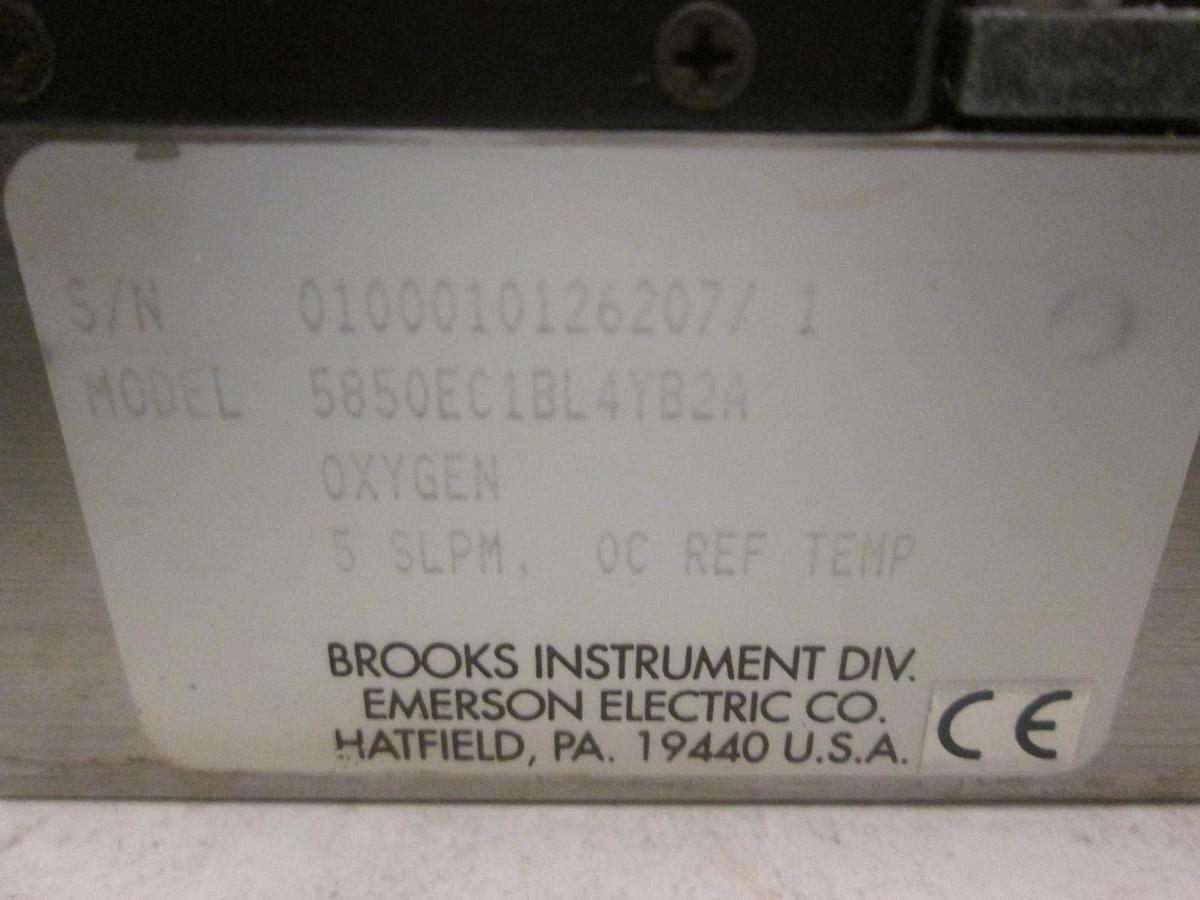 Used Brooks 5850E, Mass Flow Controller MFC, O2, 0-5 SLPM, 1/4" MVCR, Used