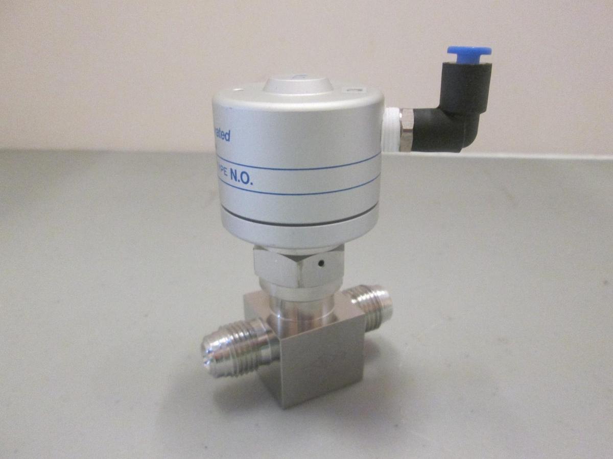 Used Fujikin, 3.5-7kgf, N.O. Pneumatic Valve, 1/4" MVCR, Used