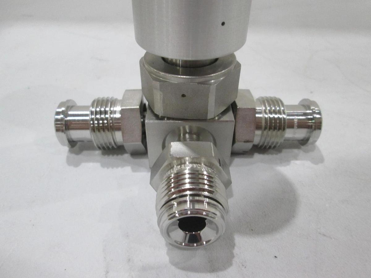 Used Swagelok, 6LV-DFC777P1-C, 3 Way Manual Diaphragm Valve, Used
