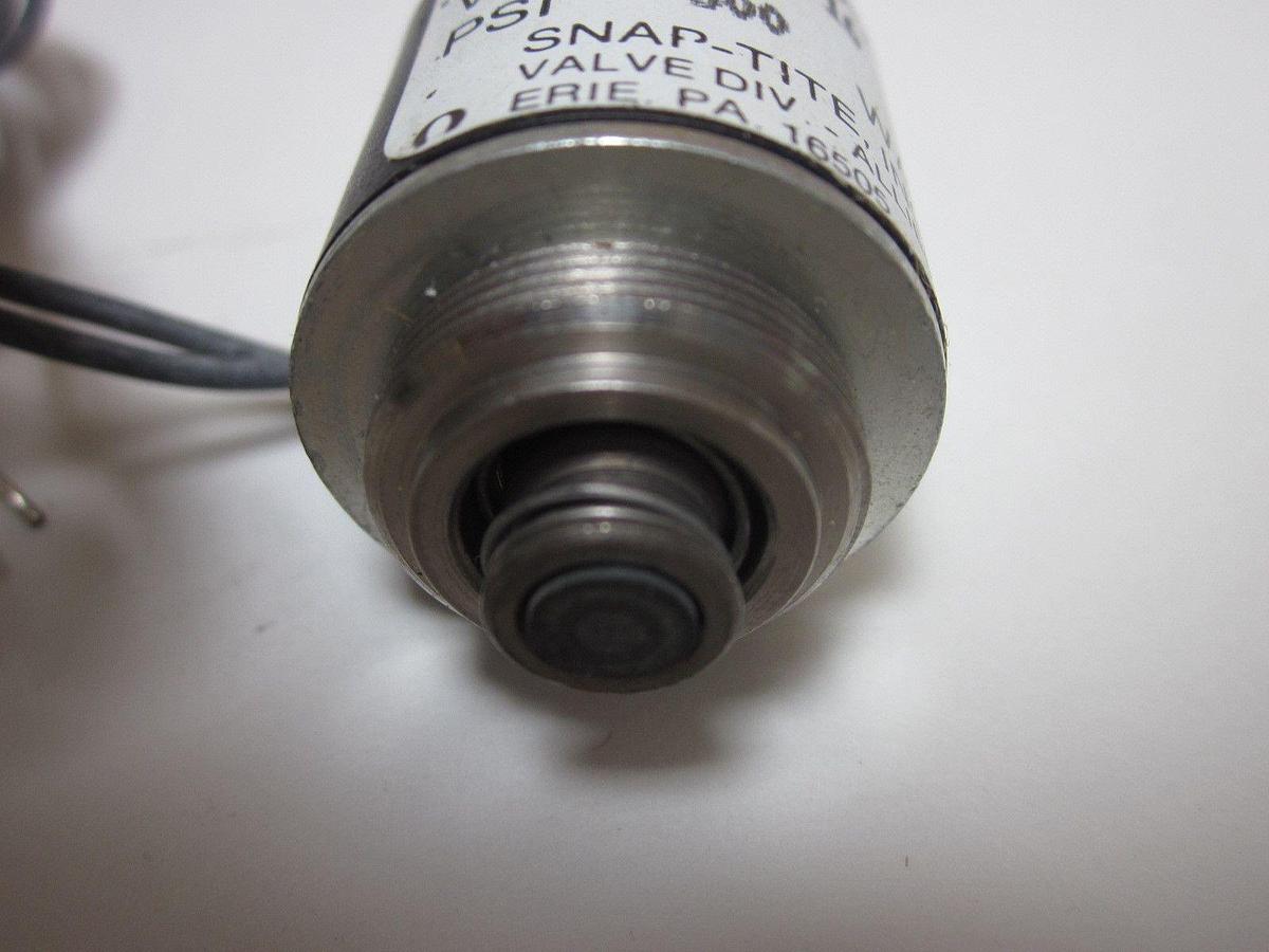 LOT of 4! SNAP-TITE 021383-TP  SOLENOID VALVE, Orifice 1/16, 300 psi, 7 W