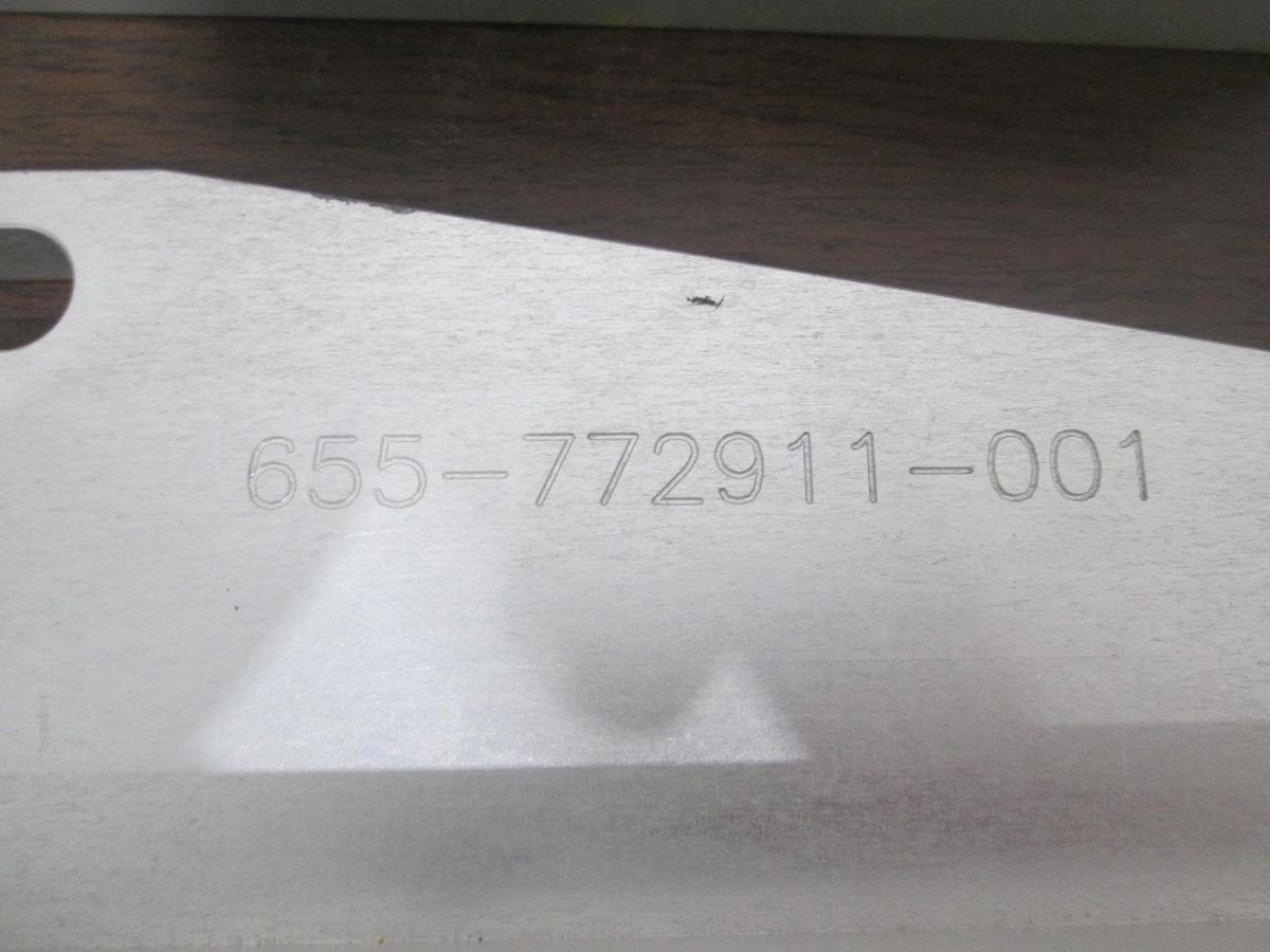 Used AMAT, 655-772911-00 (2), 655-772910-000 (2), Fixture Brackets, Used, Total lot 4