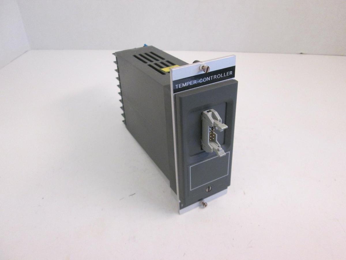 Used West 3300 Temper-Controller Unit, Flat Spray Nozzle, Used