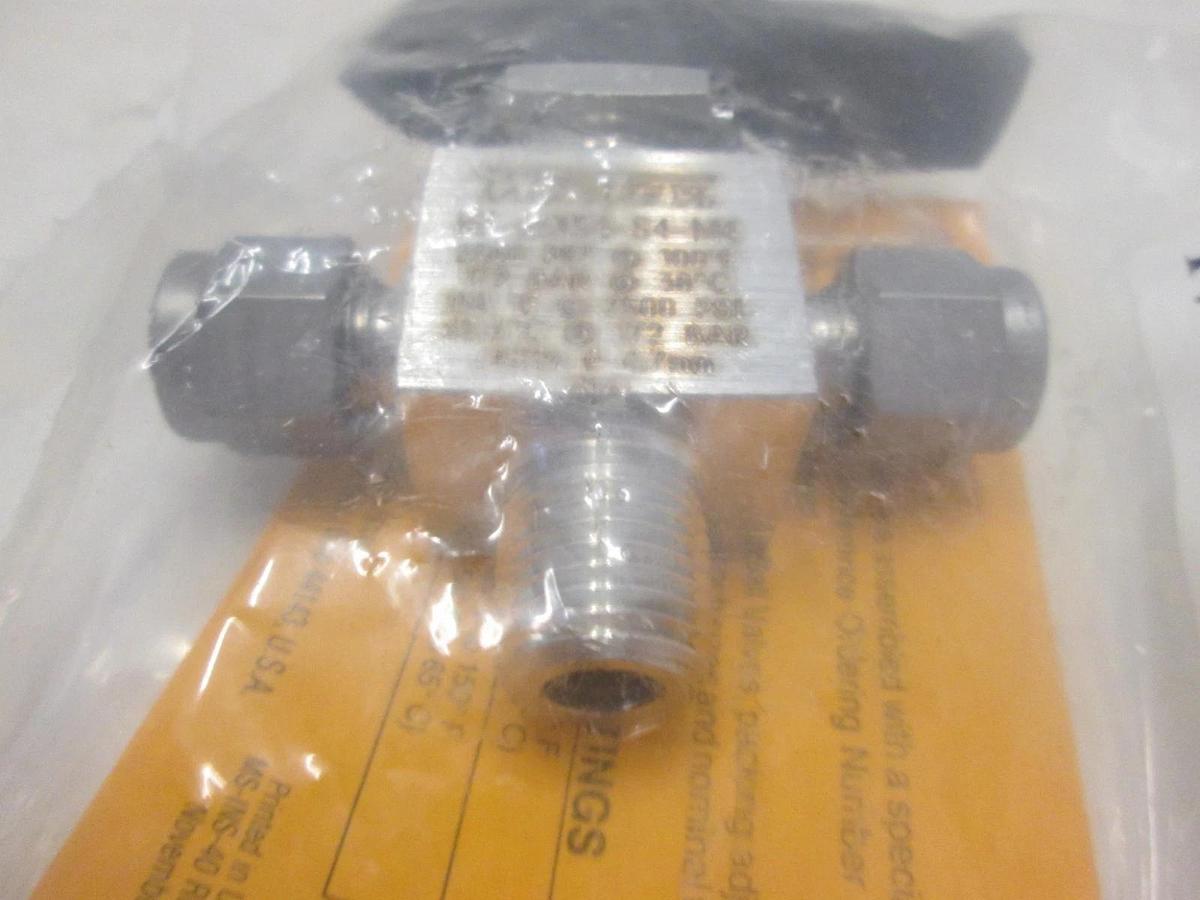 Whitey, SS-43XS4-S4-M4, VALVE, 3 WAY,1/4MNPTX1/4ODT SS, New