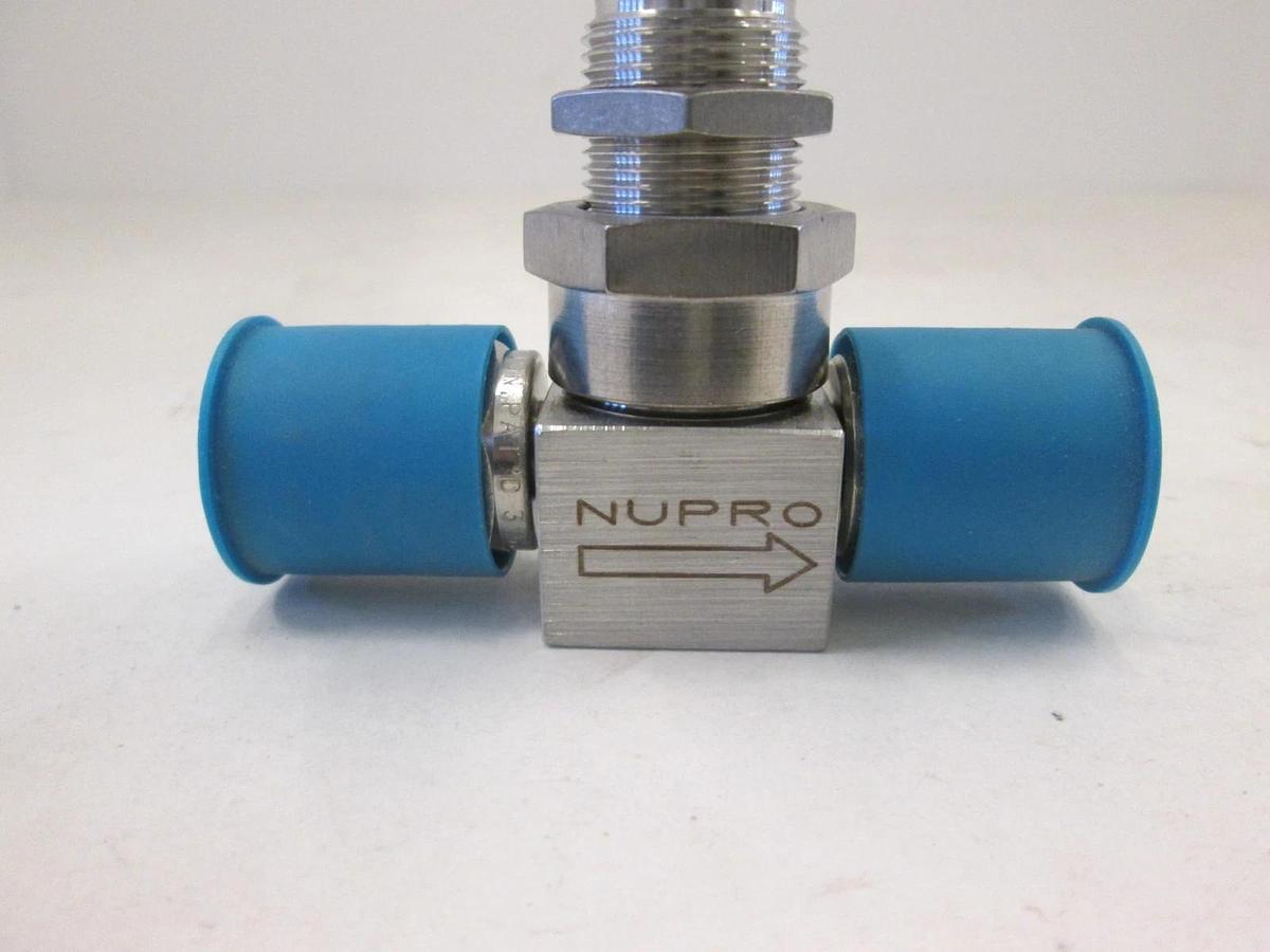 Used Swagelok, SS-4BRG-V51, 1/4", Manual Diaphragm Valve, Used