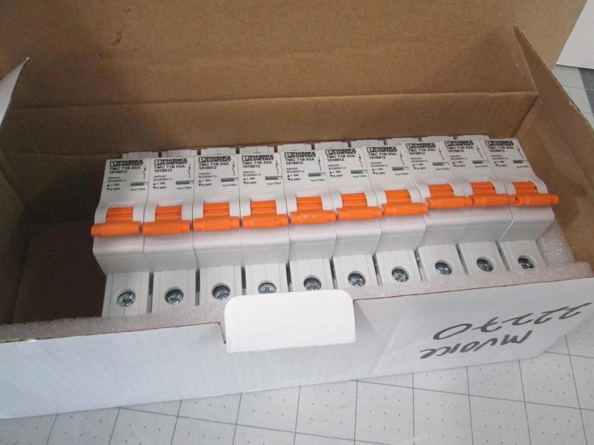 Phoenix Contact, TMC 71B 05, Thermomagnetic Circuit Breaker, New, Lot of 10