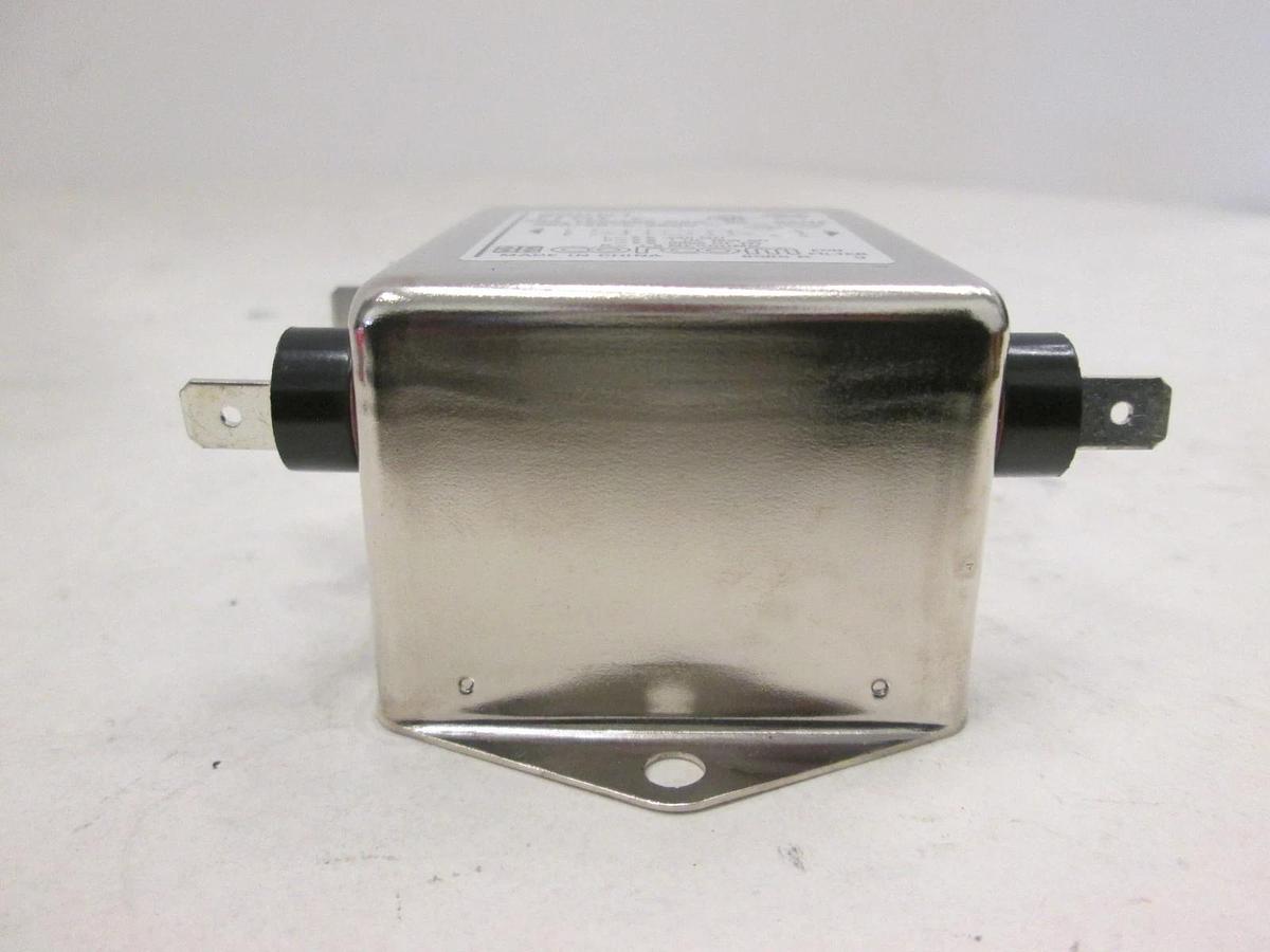 Corcom, 20VK1, F7147, 120/250 VAC, 50/60Hz, EMI Filter, New