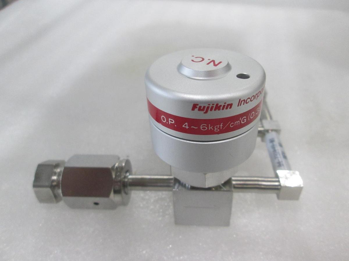 AMAT, 04-732049-01, Gas Line Assy w/ Fujikin Valve, New