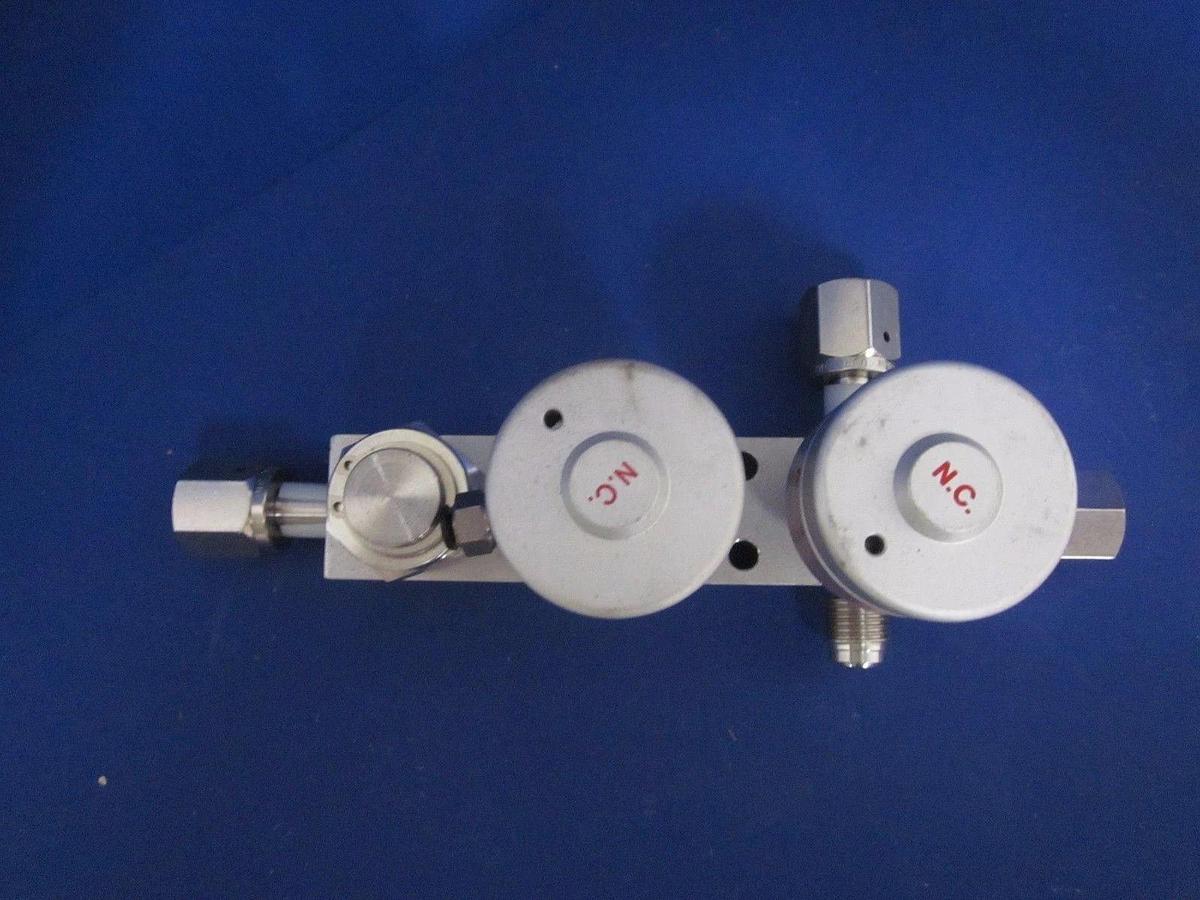 Used Fujikin TEL 4 Port Block w/ 2 Pneumatic Valves, O.P. 3.5-kgf/cm2G NC/NC, Used