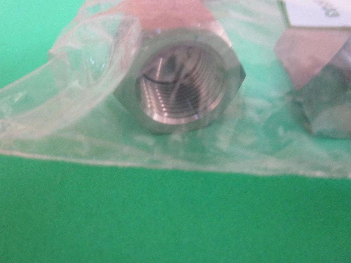 Used Hoke Gyrolok 4AF6-316 Tube Adapter 1/4" Tube OD x 3/8" FNPT 316 SS - Lot of 4