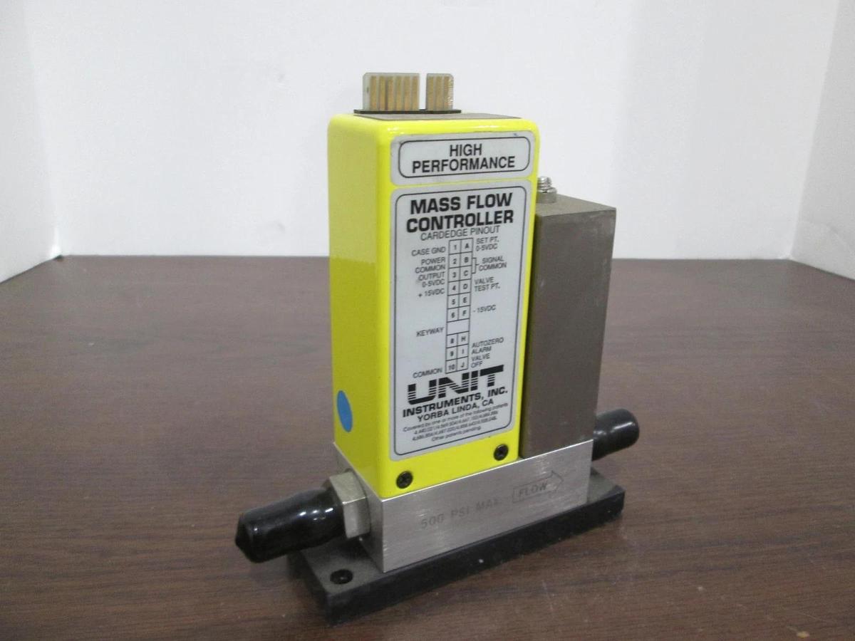 Used Unit, High Perfor. UFC-1100, 500 SCCM, N2, Mass Flow Controller, 1/4" Port, Used