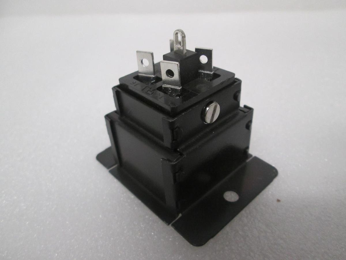 Beau, 5 Pin, Plug In, 116-661, New. Lot of 10