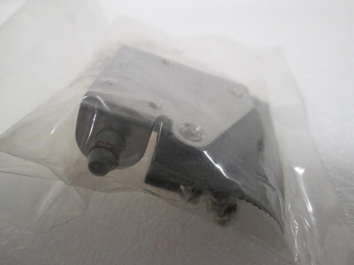 Used Micro Switch, 22AC1 9514, Door Interlock Switch, 301-021, New