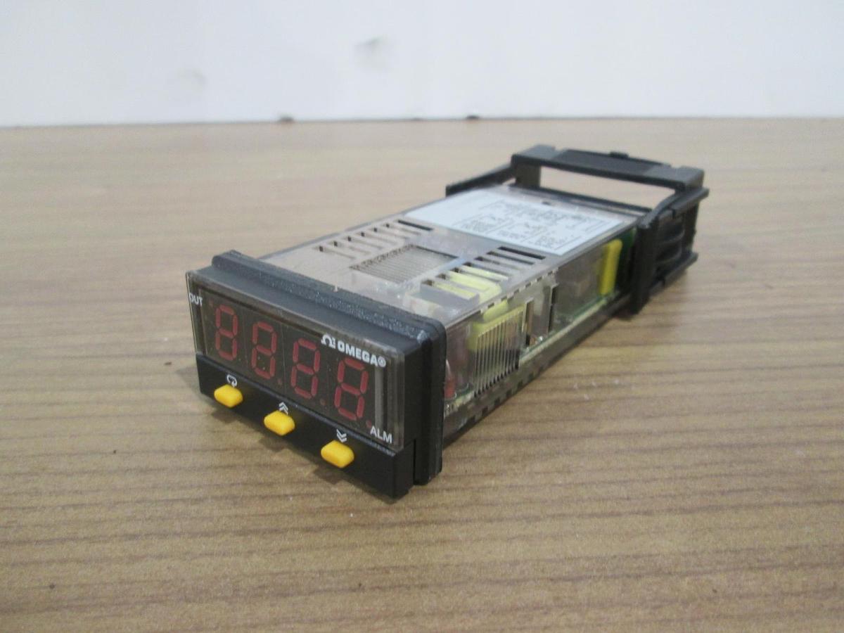 Used Omega CN491A-V1-R2-LV Temperature Controller, 1/32 DIN, 0-10V, Used