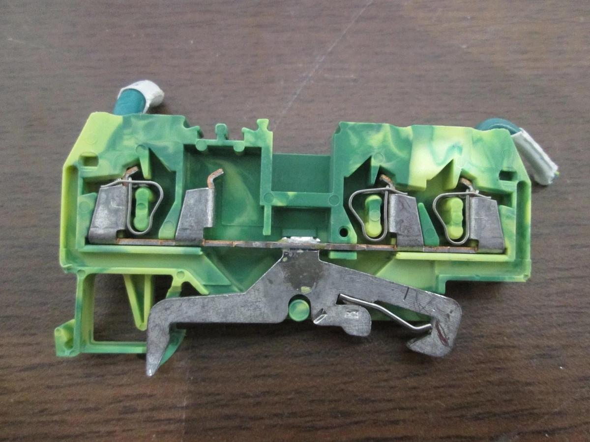 Used Wago, IEC 60947-7-2, 2.5mm, Terminal Block, Used, Lot of 27