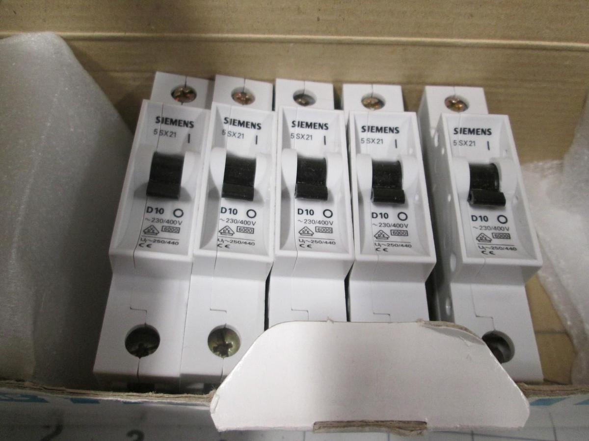 Siemens, 5 SX21, 1 Pole, Circuit Breaker, New, Lot of 5