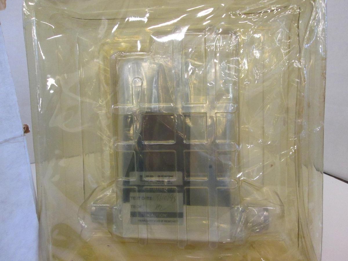 Used Unit UFC-1560A, MFC, Mass Flow Controller, O2, 4 SLM, 1/4" VCR, Used