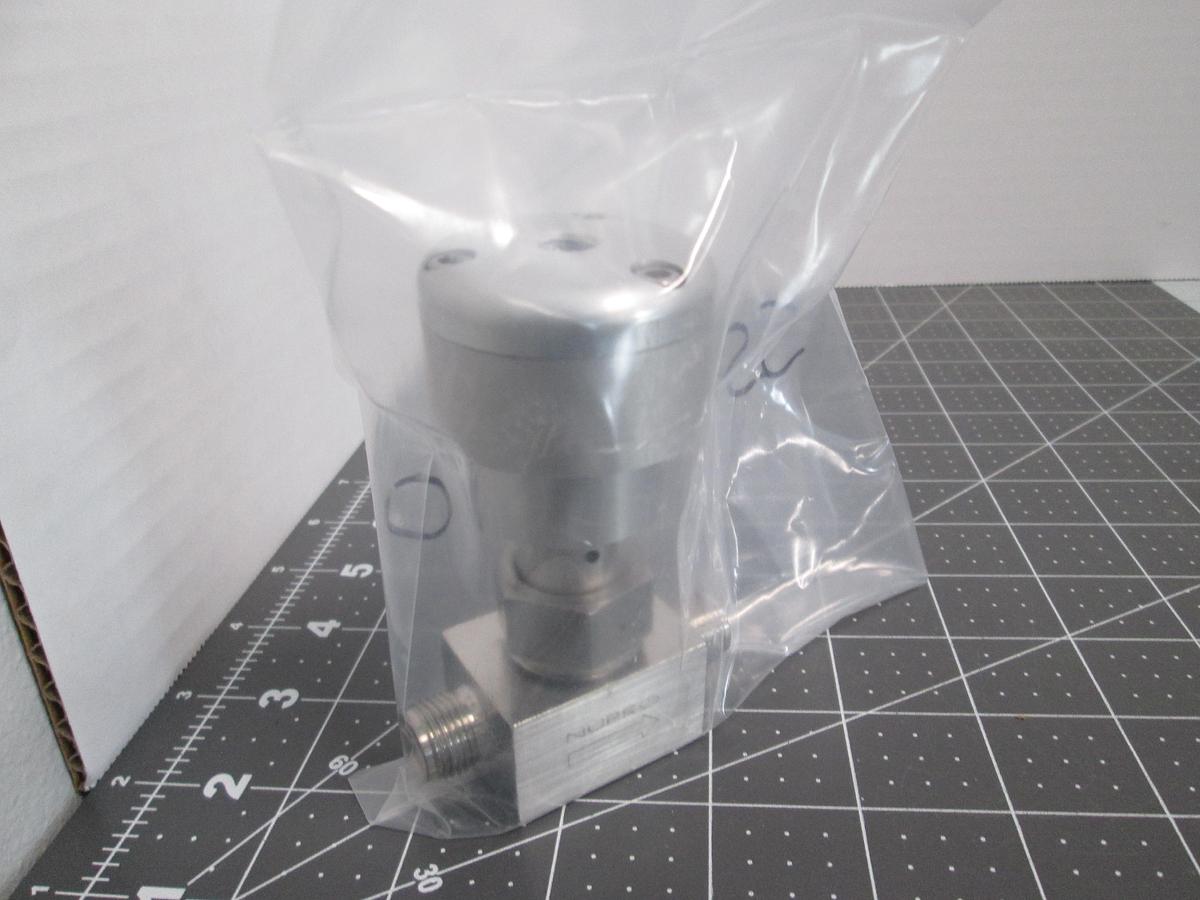 Used Swagelok Nupro SS-6BK-10 Bellows Sealed Valve 3/8" Butt Weld New