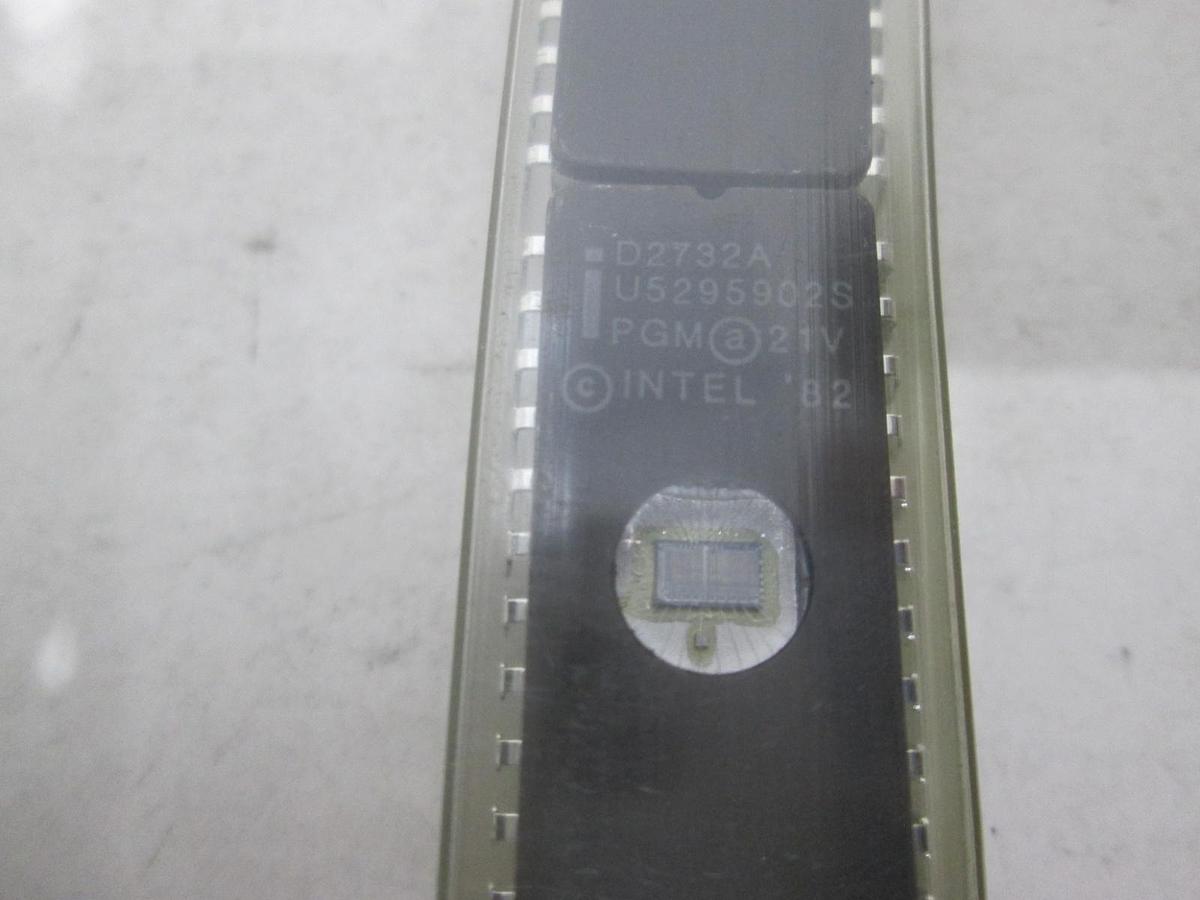 Intel, D2732A, U5295902S, Integrated Circuit, New, Lot of 16