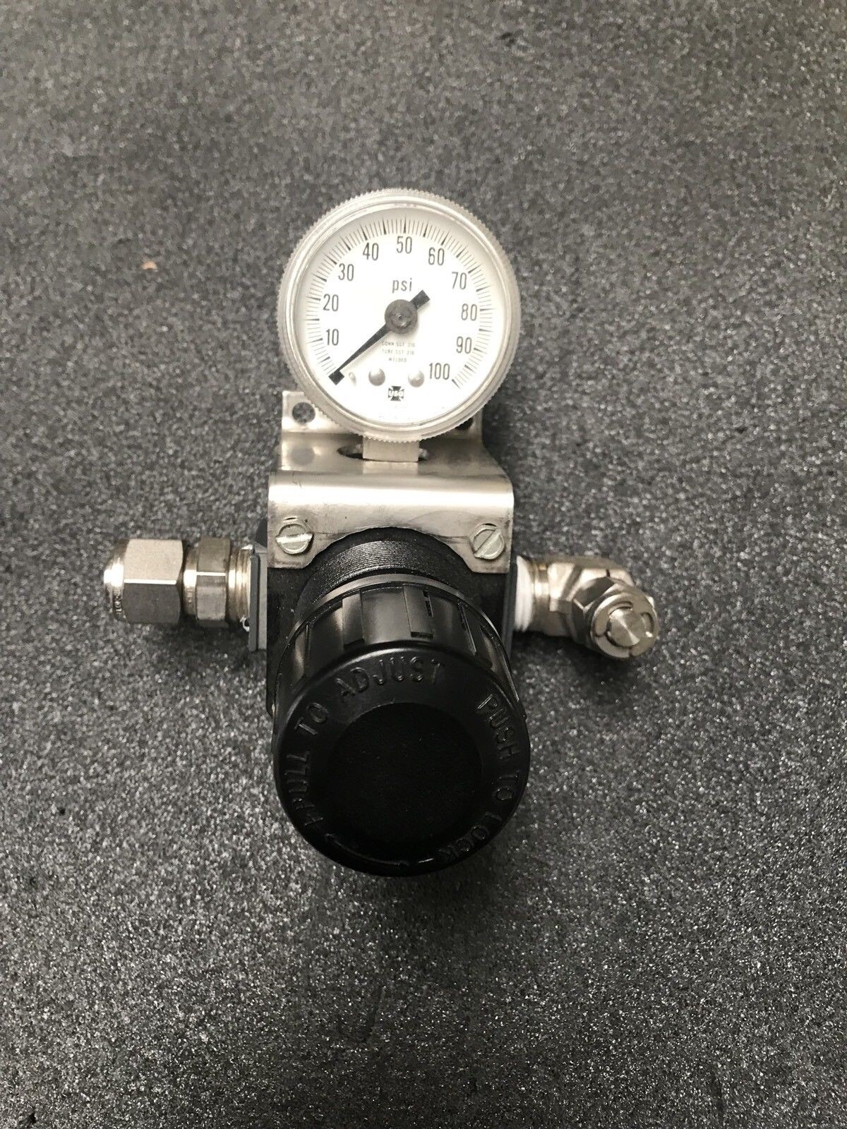 Used Arrow Pneumatics  R354 Pressure Regulator, 1/4" x 1/2" Swagelok Fittings