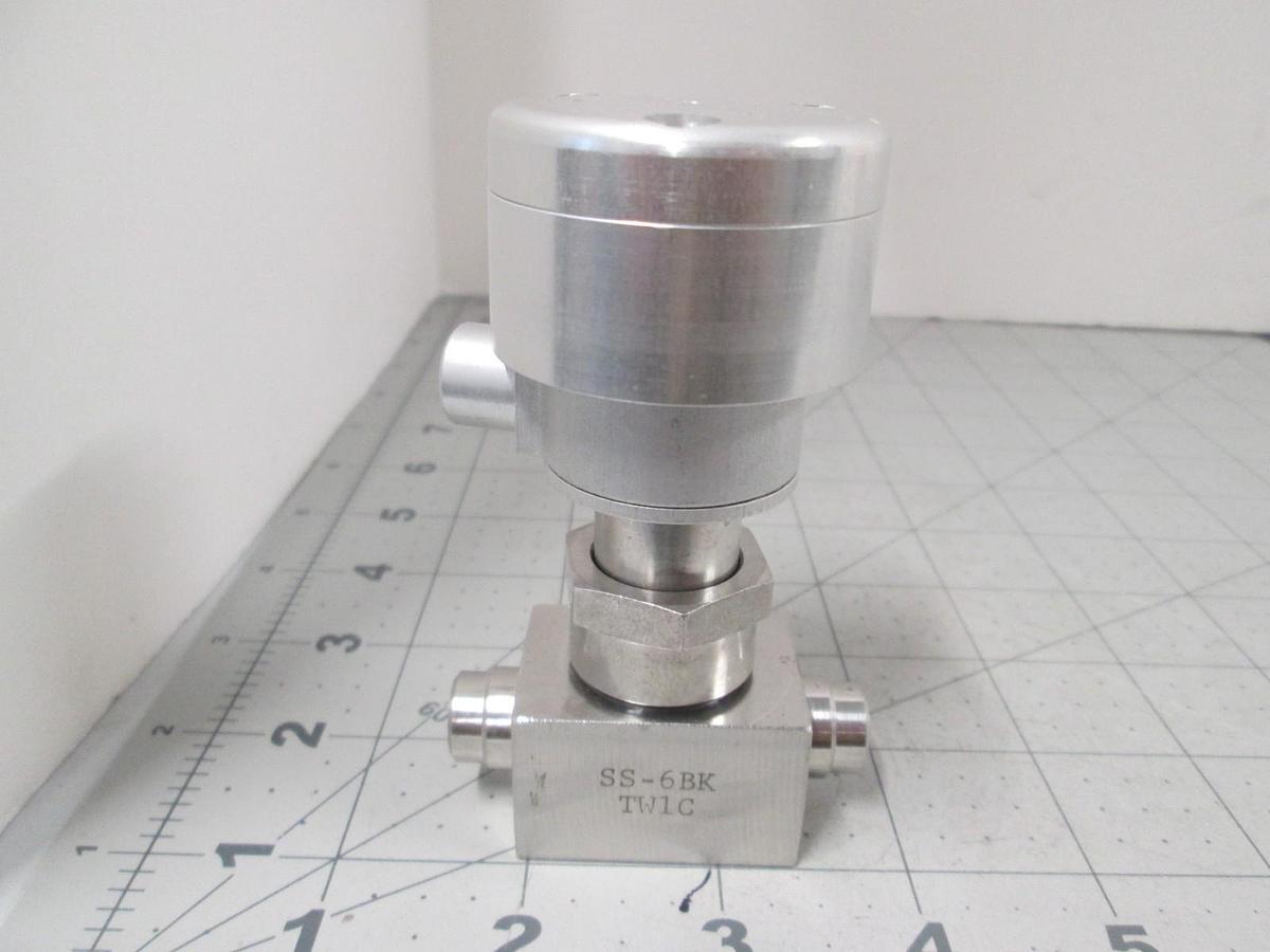 Swagelok SS-6BK-TW1C Bellows Valve, Butt Weld, New